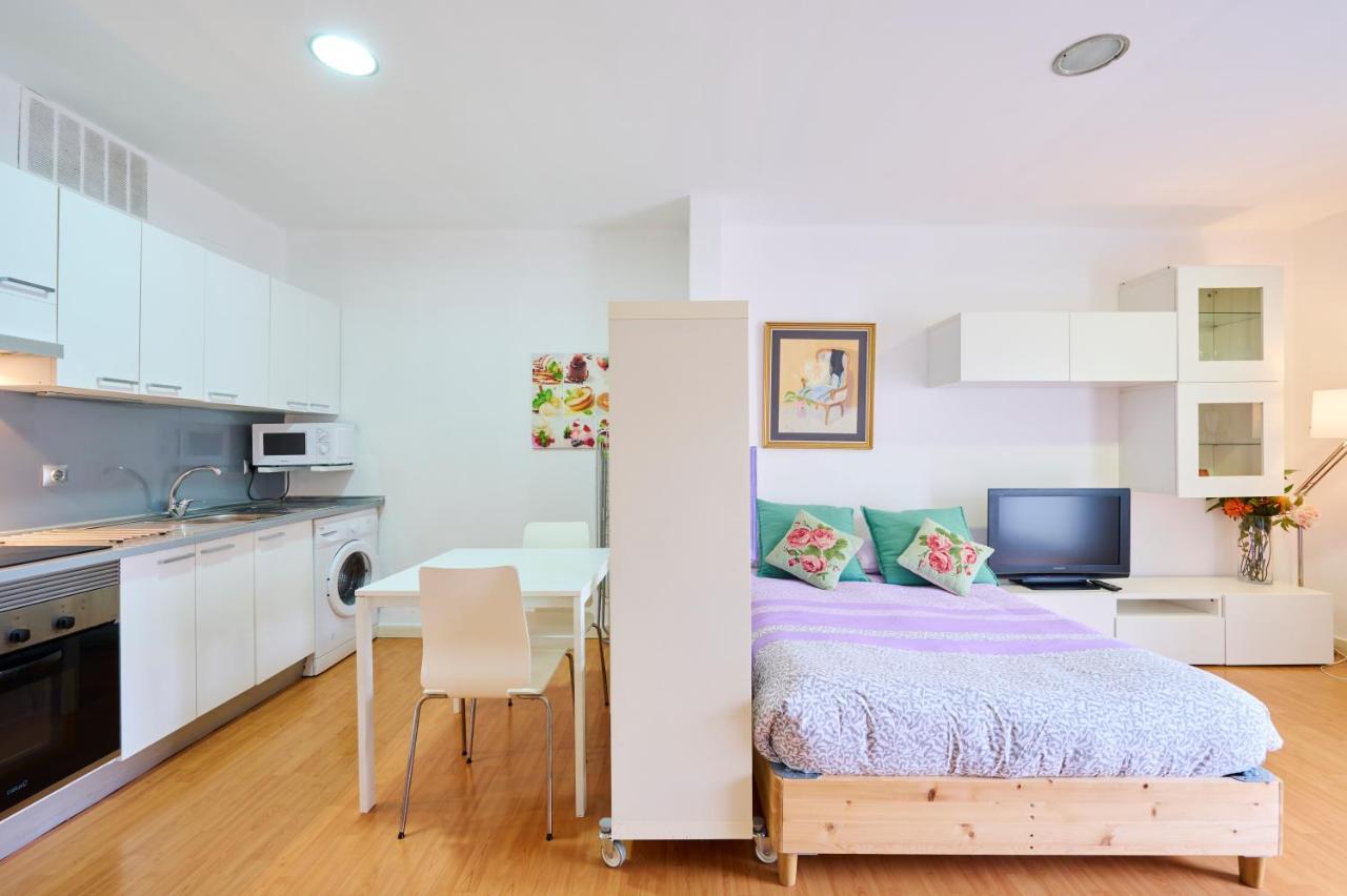 Precioso Loft En Badalona Centro Apartment Luaran gambar