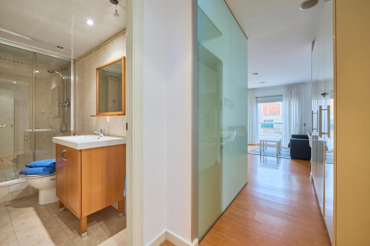 Precioso Loft En Badalona Centro Apartment Luaran gambar