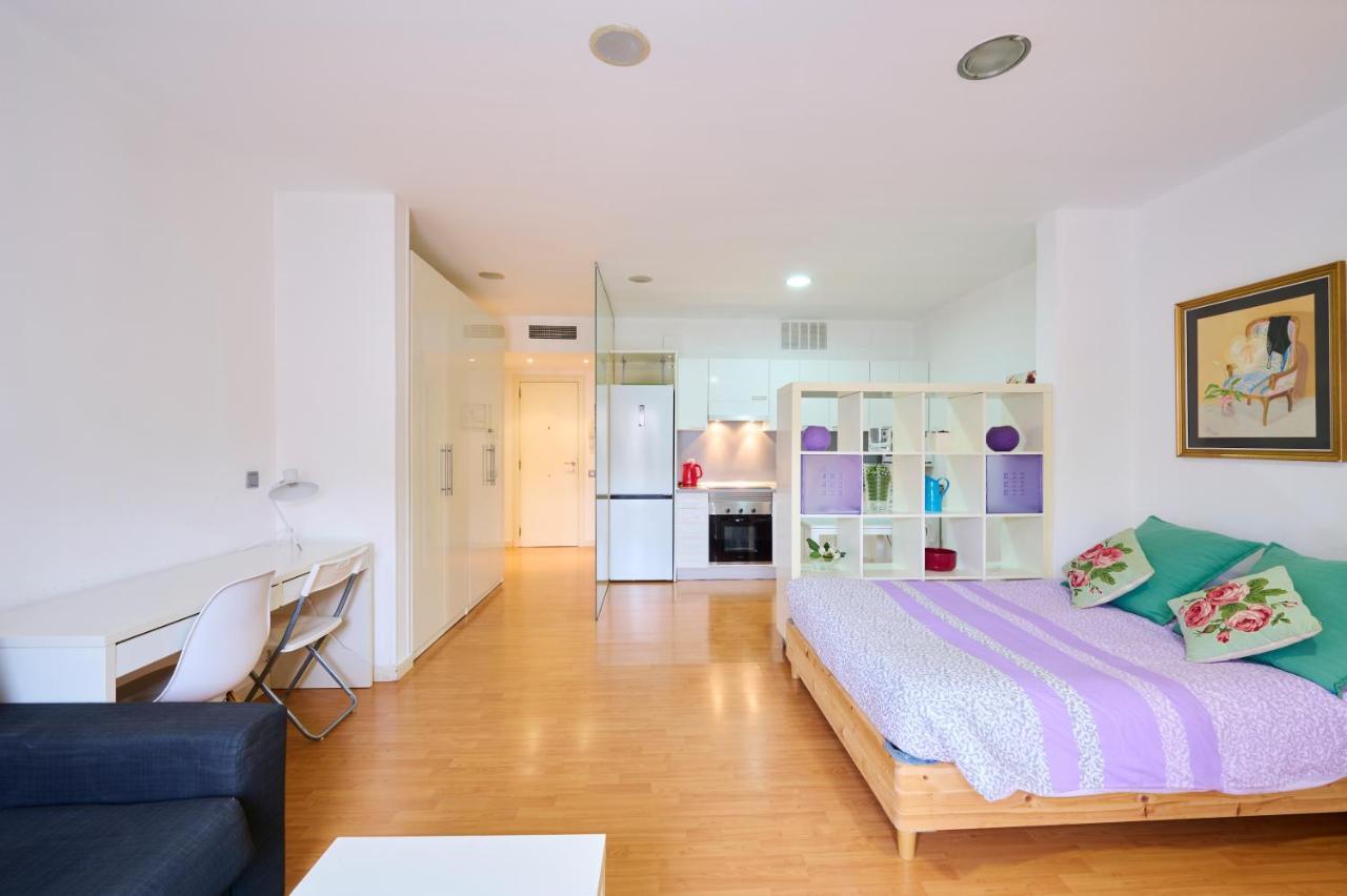 Precioso Loft En Badalona Centro Apartment Luaran gambar